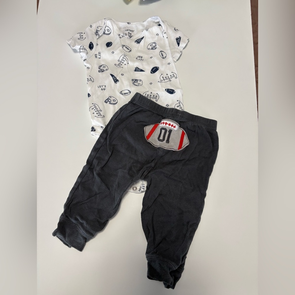 Carter’s football short sleeve outfit infant 9m baby